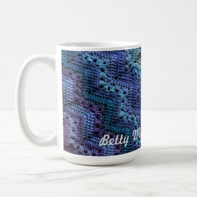 Caneca De Café Chunky Throw Mug de 6 dias por Betty McKnit (Esquerda)