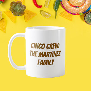 Caneca De Café Cinco pessoas - Nome da família personalizada