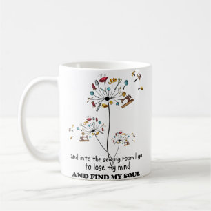 Caneca De Café Citação engraçada de mulheres sobre colchas - Colc