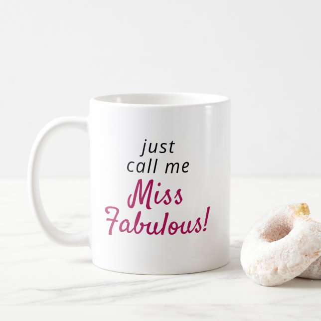 Caneca de Café Citação Moderna Fofa Senhorita Fabu (Com Donut)