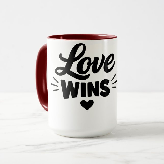Caneca de Café Citação Romântica 'O Amor Vence' –  (Frente Esquerda)