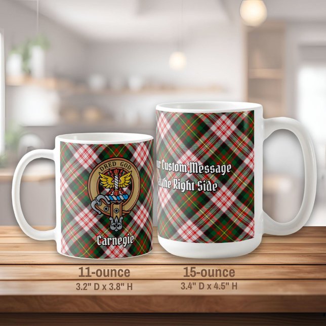 Caneca De Café Clan Carnegie Crest sobre o Vestido Tartan (Criador carregado)