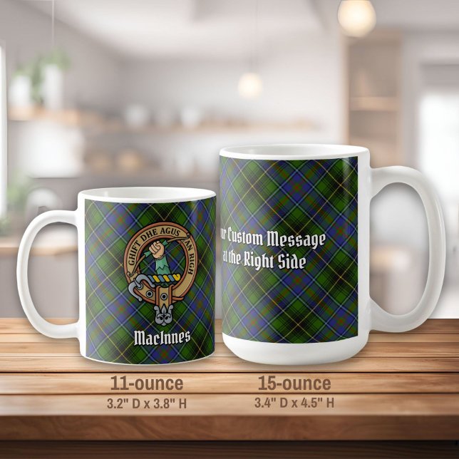Caneca De Café Clan MacInnes Crest sobre Tartan (Criador carregado)