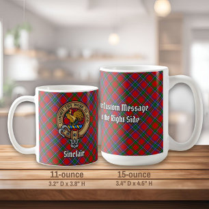 Caneca De Café Clan Sinclair Crest sobre o Red Tartan