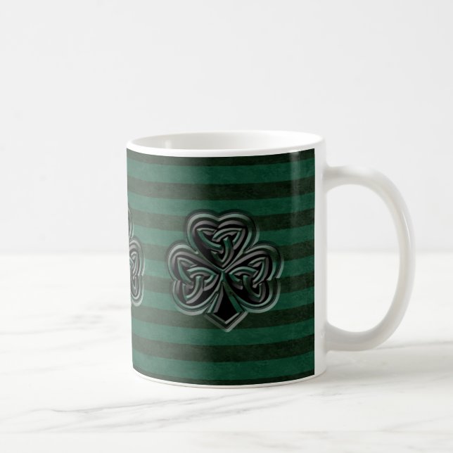Caneca De Café Clássico irlandês sortudo personalizado (Direita)