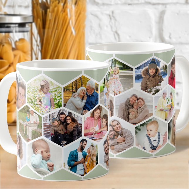 Caneca De Café Colagem de Fotos Honeycomb 17 Imagens Verde (Photo mug with 17 of your favorite pics and sage green hexagon honeycomb pattern)