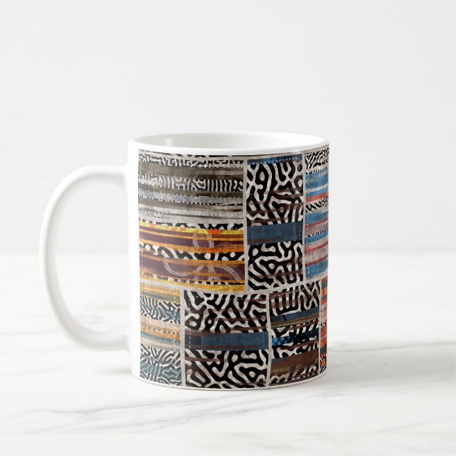 Caneca De Café Colagem de patch: Extravaganza de padrão quilo (Esquerda)