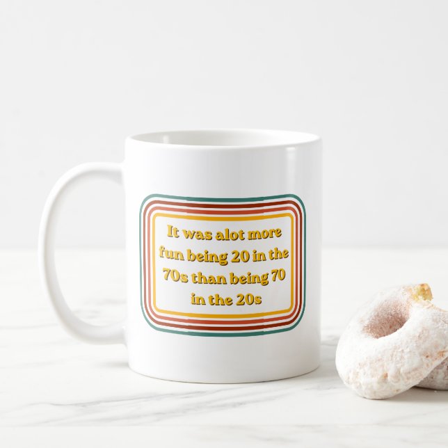 Caneca de Café com Citação Divertida dos Anos 70 R (Com Donut)