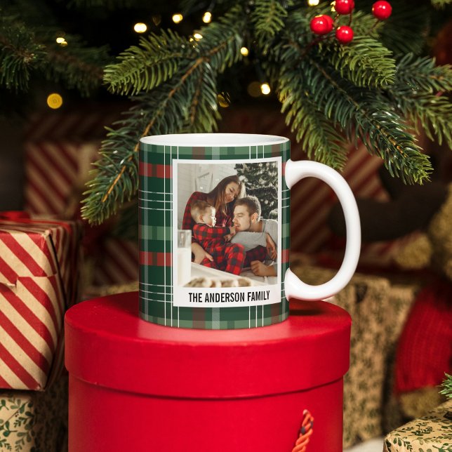 Caneca de Café com Colagem de Fotos de Natal em Xa (Modern Plaid Christmas Photo Collage Coffee Mug)