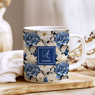 Caneca de Café com Flores Brancas Azuis Premium No