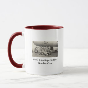 Caneca de café com foto da tripulação do bombardei