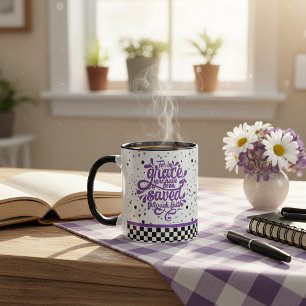 Caneca de café com purpurina roxa Salva pela Graça