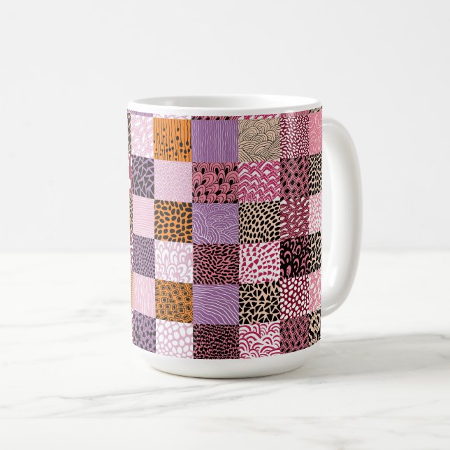 Caneca de Café com Remendo Rosa ☕💖 (Frente Esquerda)