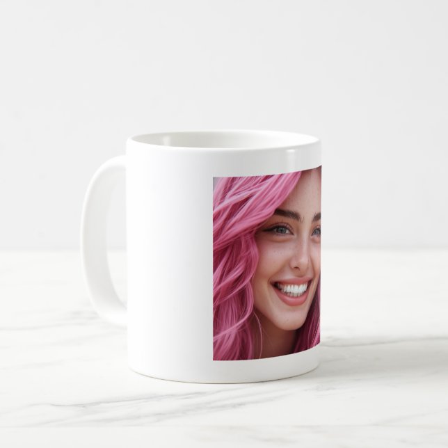 Caneca de Café com Retrato de Mulher Sorrindo de C (Frente Esquerda)
