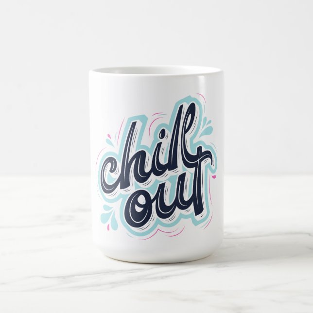 Caneca de Café com Tipografia Retro Chill Out (Centro)