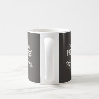 Caneca De Café Concentre-se no progresso, não na perfeição.