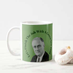 Caneca De Café Concluir O Novo Acordo Verde Do Trabalho
