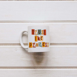 Caneca De Café Confiar Na Tipografia Do Processo
