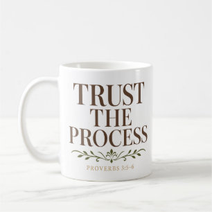 Caneca De Café Confie no Processo Devocional Diário de Fé