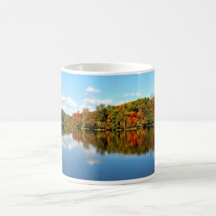 Caneca De Café Cores do outono da paisagem da queda