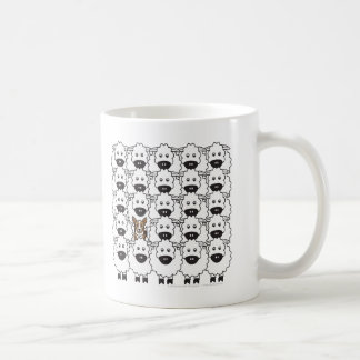 Caneca De Café Corgi nos carneiros