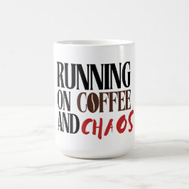 Caneca De Café Correndo com Café & Caos – Clássico Divertido do D