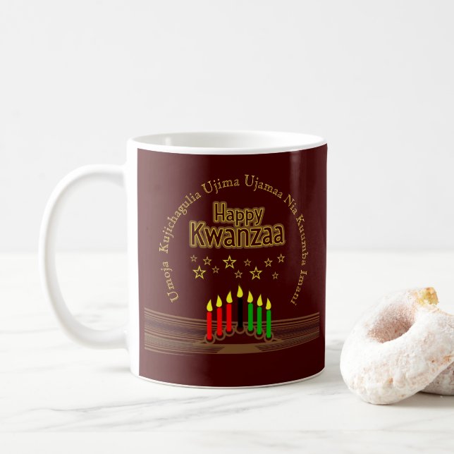 Caneca De Café Correspondência com os Sete Princípios do Feliz Kw (Com Donut)