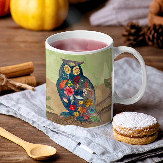 Caneca De Café Coruja de outono russa com flores inspiradoras