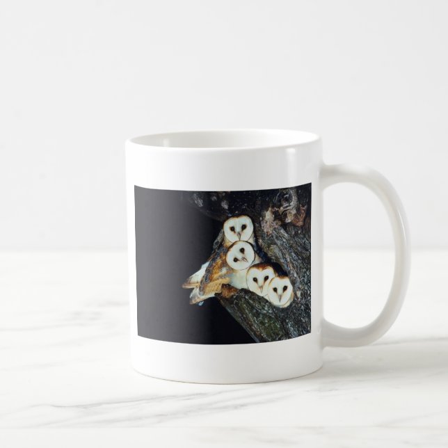 Caneca De Café Corujas de celeiro em uma árvore (Direita)
