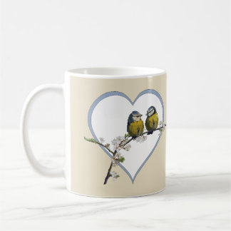 Caneca De Café Covarinhas num beige cardíaco de cereja florida
