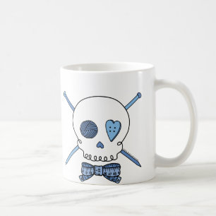 Caneca De Café Crânio & agulhas de confecção de malhas (azuis)