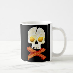 Caneca De Café Crânio dos ovos dos Crossbones do bacon crepitant