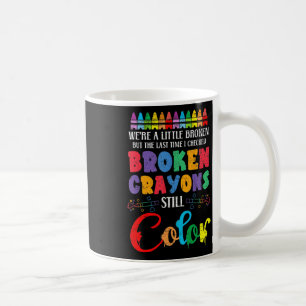 Caneca De Café Crayons Partidos Ainda Cores Sensibilização Para A