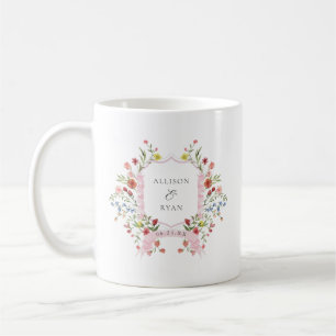 Caneca De Café Crest Monograma de Casamento Caprichoso no Jardim