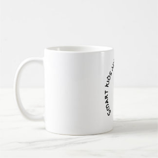 Caneca De Café Crianças inteligentes e mãe ainda mais inteligente