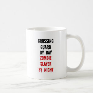 Caneca De Café Cruzando Guarda Zombie Slayer