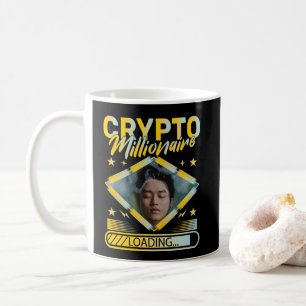 CANECA DE CAFÉ CRYPTO MILLIONAIRE CARREGANDO FOTO PERSONALIZADA