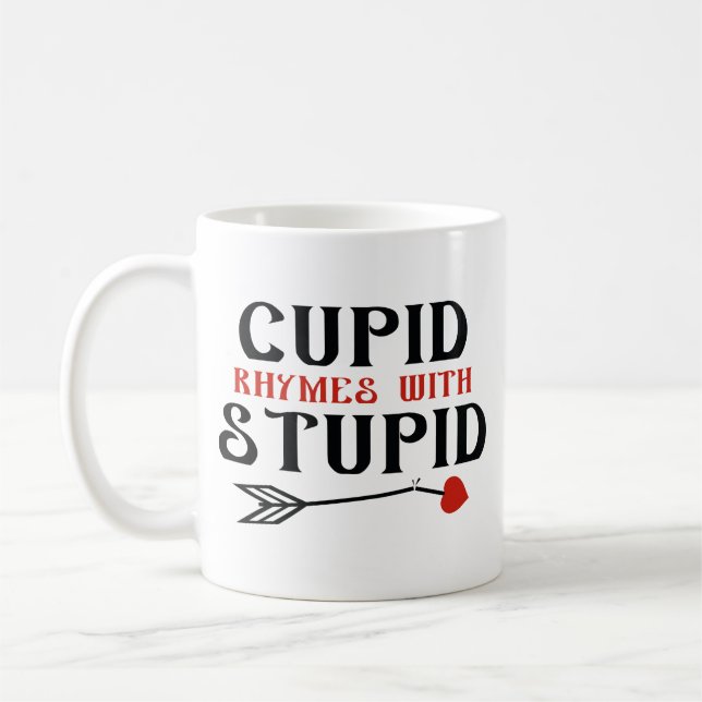 Caneca De Café Cupido Rhymes Com Estúpidos (Esquerda)