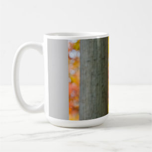 Caneca De Café Curiosidade de Outono: Macacos no Zoológico no Out
