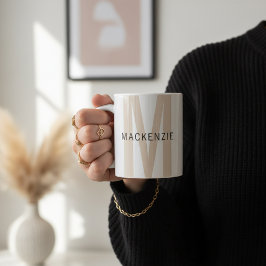Caneca De Café Custom Beige Monogram Mug Gift for Teacher or Girl
