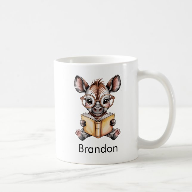 Caneca De Café Cute Okapi Reading a Book Custom (Direita)