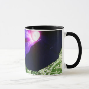 Caneca de café da flor da corriola