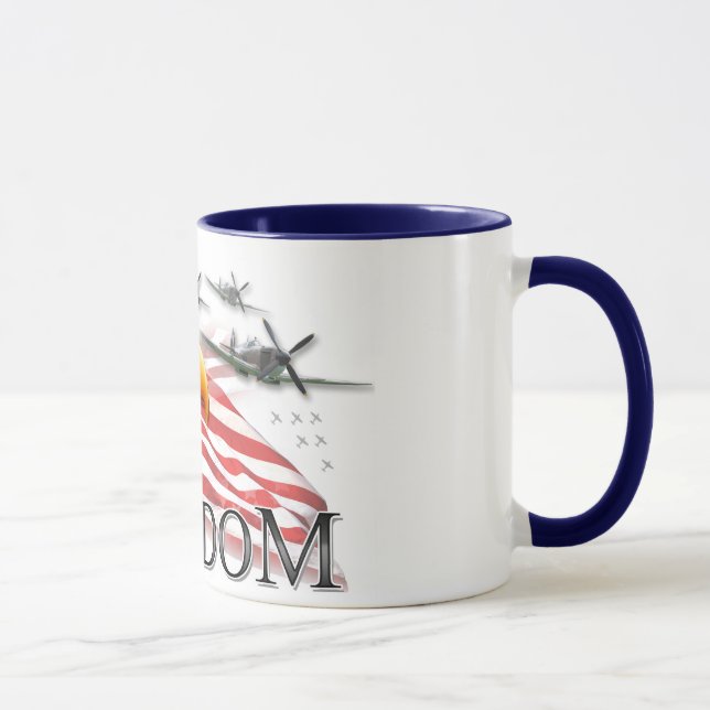 Caneca de café da liberdade do Memorial Day (Direita)