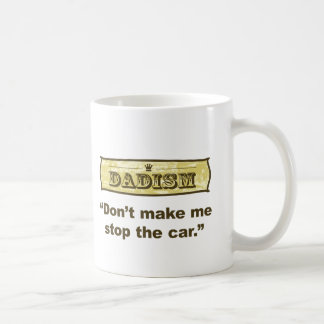 Caneca De Café Dadism - não me faça parar o carro