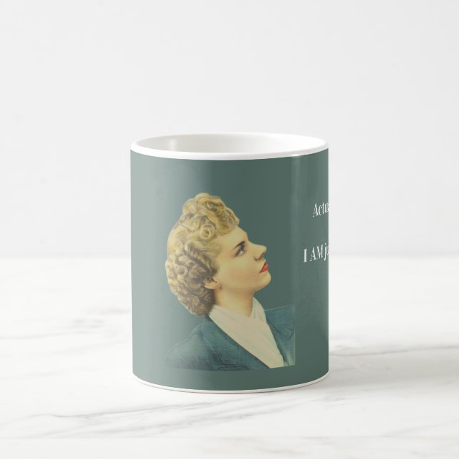 Caneca de Café Dama Engraçada e Julgadora (Centro)
