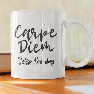 Caneca De Café Dark Academia Carpe Diem Vintage Tipografia