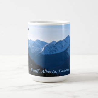 Caneca de café das montanhas rochosas