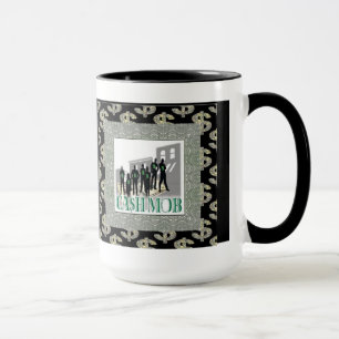 Caneca de café das quantias chorudas da multidão