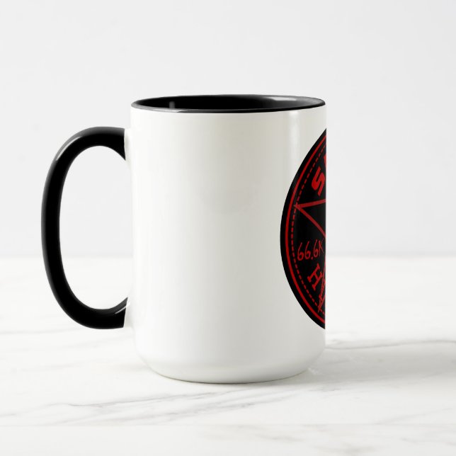 Caneca de café de 66.666 membros do Space Hipsters (Esquerda)