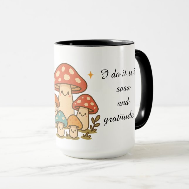 Caneca de Café de Cogumelo com Sass e Gratidão (Frente Esquerda)